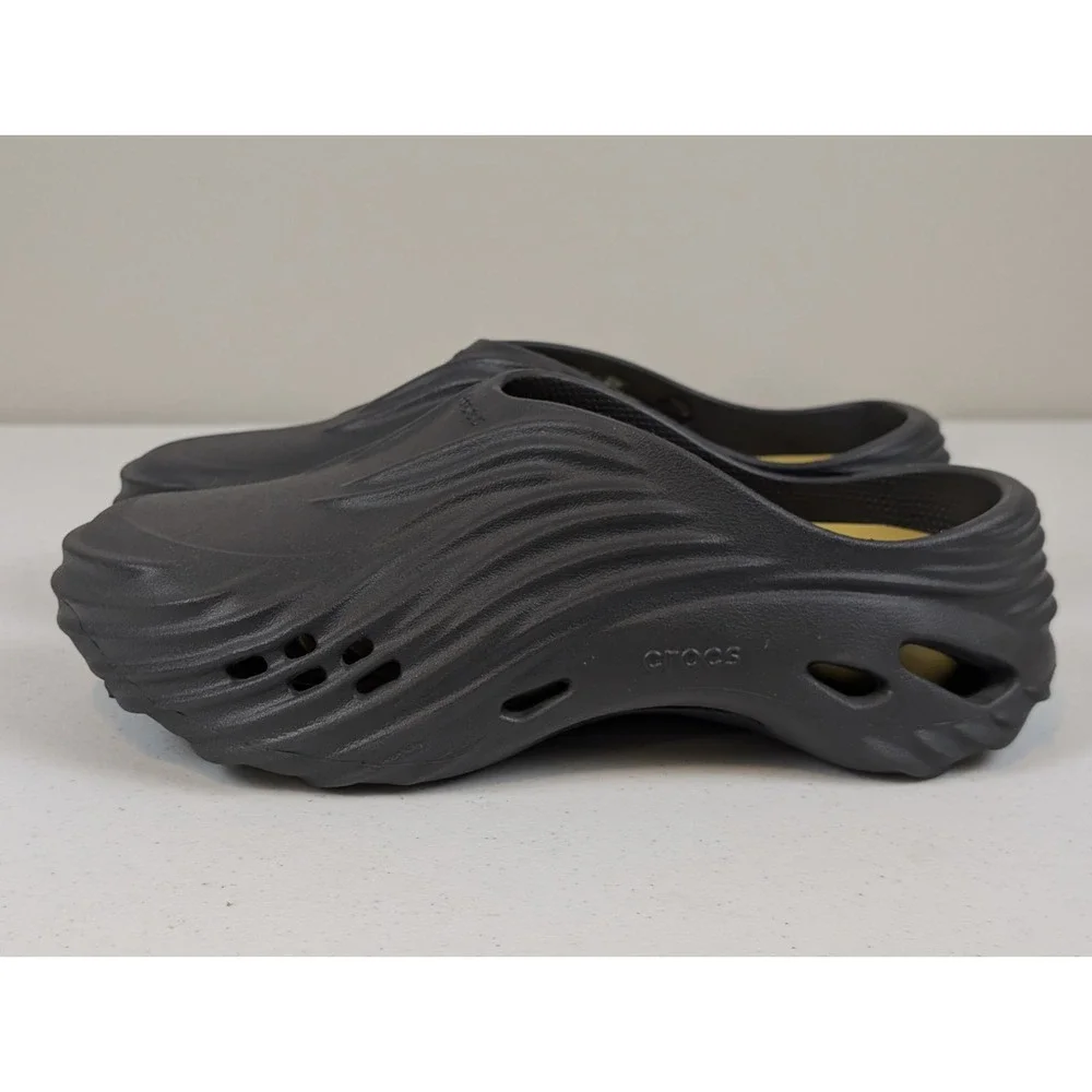 Crocs Echo Wave Clogs Black Sand Comfort Shoe Unisex Adults Men's 8 / Women's 10